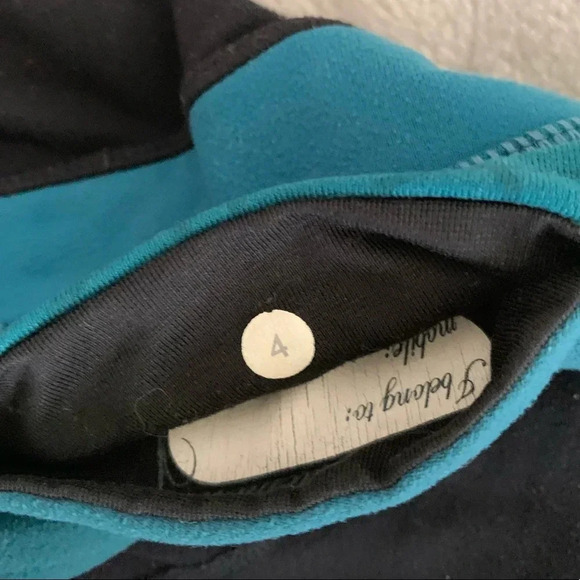 Lululemon groove crop/sport bra , bundle - Picture 5 of 7